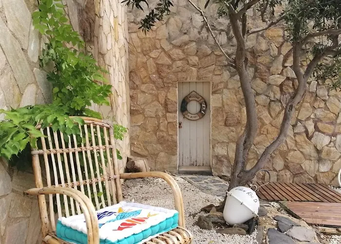 Casa Platja D'en Robert * El Port De La Selva